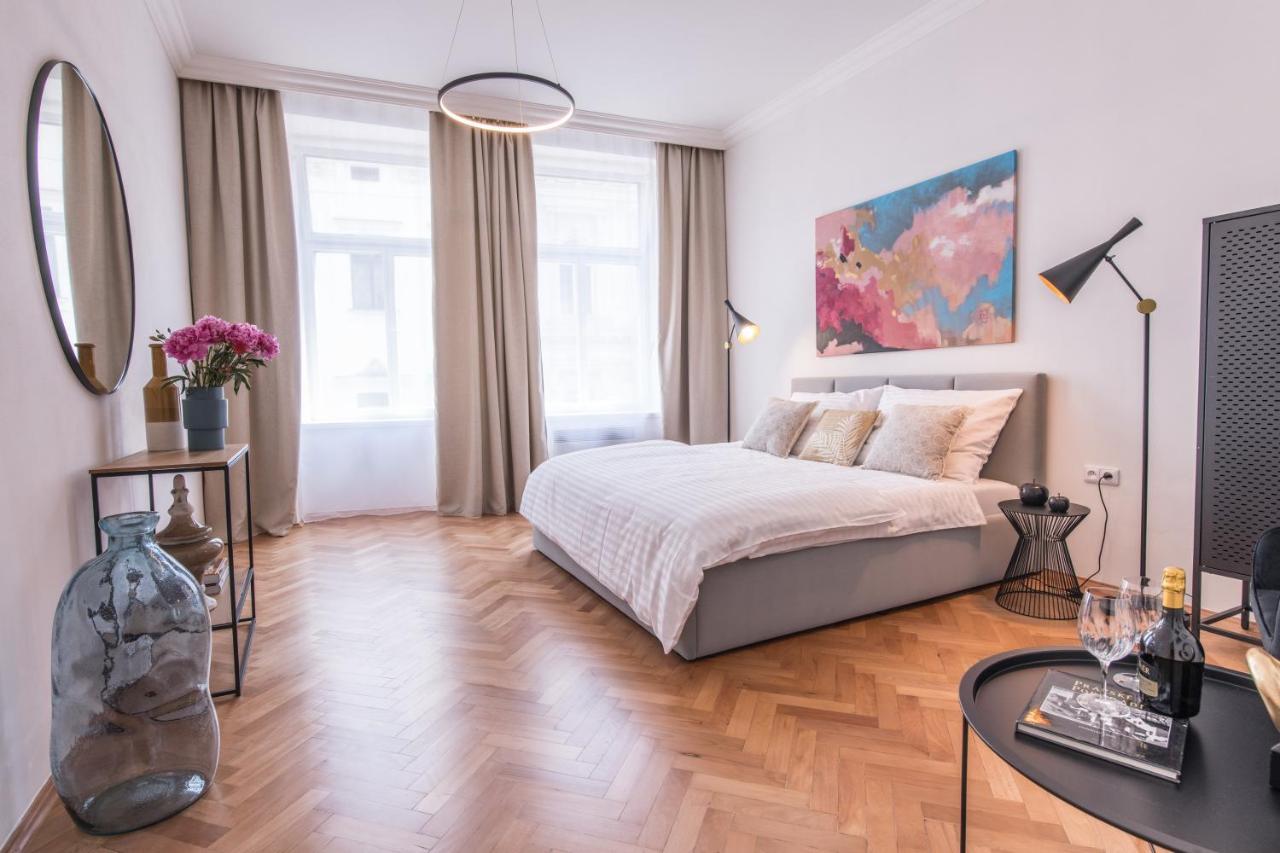 New Design Apt - Central Location Wenceslas Square Πράγα Εξωτερικό φωτογραφία